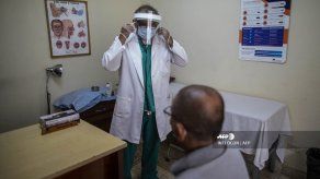 Médicos nicaragüenses critican secretismo de gobierno sobre pandemia