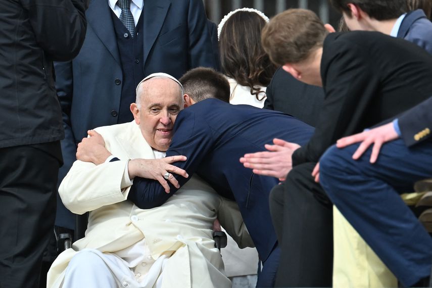 Papa Francisco dialoga con jóvenes sobre aborto o el porno