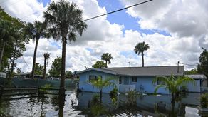 Huracán Idalia llegó a Florida y dejó su huella: Es parte de vivir aquí