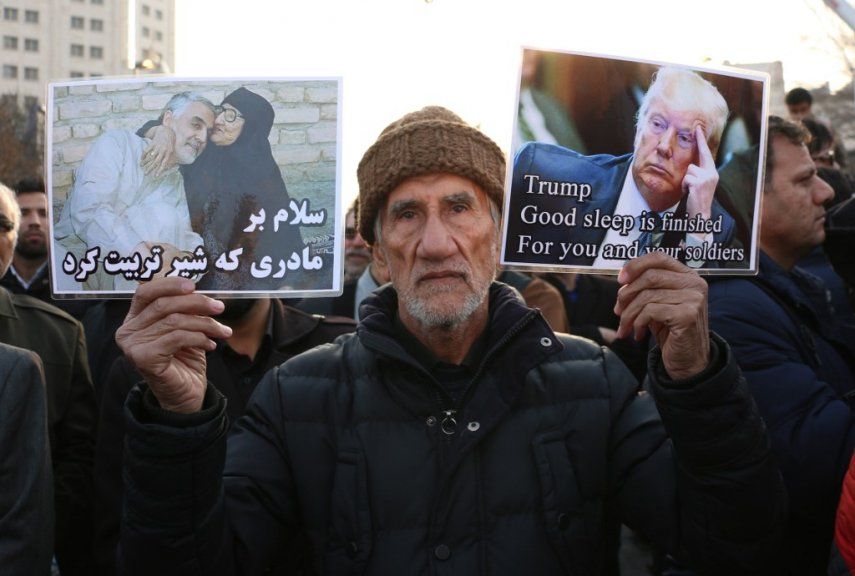 Manifestantes de Irak en pie de guerra contra los ocupantes de EEUU e Irán