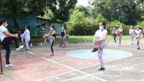 Privadas de libertad  se ejercitan con aeróbicos