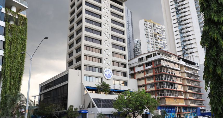 DGI busca cobrar impuestos a las ganancias ilícitas de los corruptos. DGI busca cobrar impuestos a las ganancias ilícitas de los corruptos.