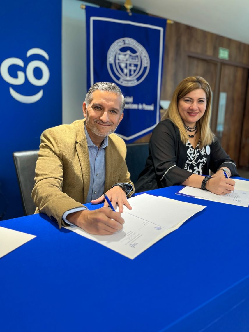 Tigo y la Universidad Interamericana firman convenio para el talento joven y futuro laboral