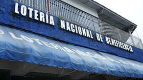 Dos particulares involucrados en caso de peculado de la Lotería se entregan