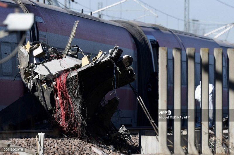 Al menos 2 muertos al descarrilar un tren de alta velocidad cerca de Milán