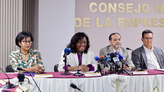 CoNEP respalda el programa Escuela para Padres del MEDUCA