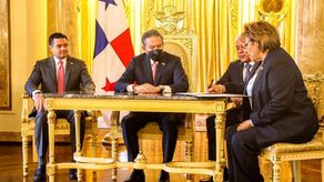 Cortizo posesiona a Juana Herrera Araúz como ministra de la Mujer