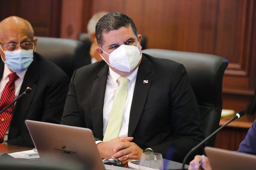 El Consejo de Gabinete, aprobó una contratación, mediante procedimiento excepcional, para el suministro de alimentos preparados y así poder brindarles tres comidas al día.