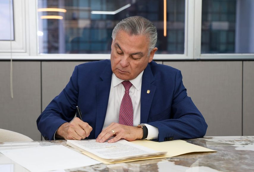 Contraloría refrenda contratos para operación de puertos de Balboa y Cristóbal