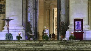 Papa Francisco insta al mundo a remar juntos contra coronavirus