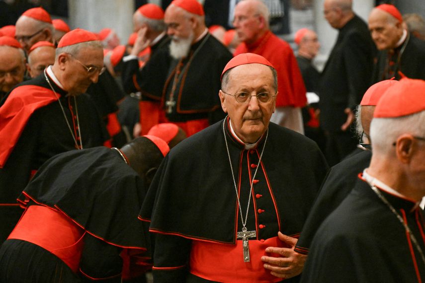 El cónclave para elegir al sucesor del papa Francisco comenzará el 7 de mayo, decidieron el lunes los cardenales de la Iglesia católica en medio de la expectativa que despierta la elección del nuevo líder espiritual de 1.400 millones de fieles. El cónclave para elegir al sucesor del papa Francisco comenzará el 7 de mayo, decidieron el lunes los cardenales de la Iglesia católica en medio de la expectativa que despierta la elección del nuevo líder espiritual de 1.400 millones de fieles.