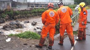 Las fuertes lluvias registradas en las zonas montañosas empiezan a generar incertidumbre en las tierras altas y bajas de Chiriquí, por lo cual el SINAPROC se mantiene en constante monitoreo de las zonas.