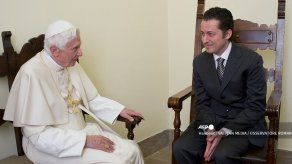 Murió el mayordomo que traicionó a Benedicto XVI