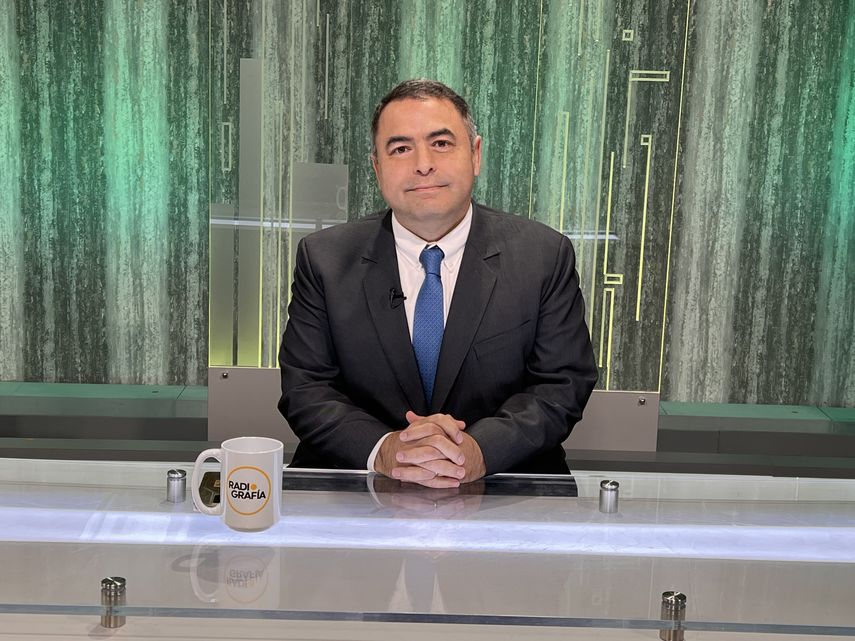 Julio De La Guardia: Hubo cerruchazos para que no presidiera Comisión de Presupuesto