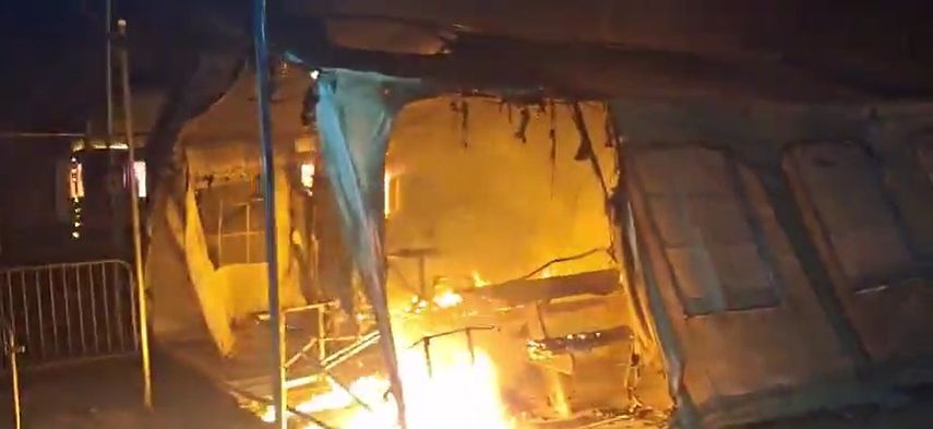 Migrantes vandalizan albergue en Darién.