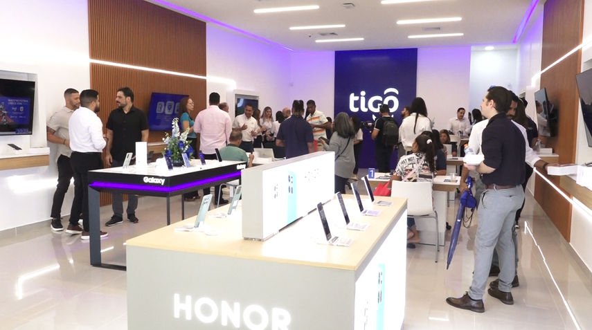Tigo inaugura nueva sucursal en centro comercial Los Andes