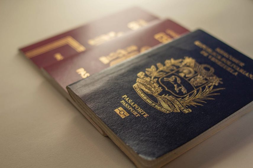 Panamá permitirá a venezolanos con pasaporte vencido usarlo para trámites
