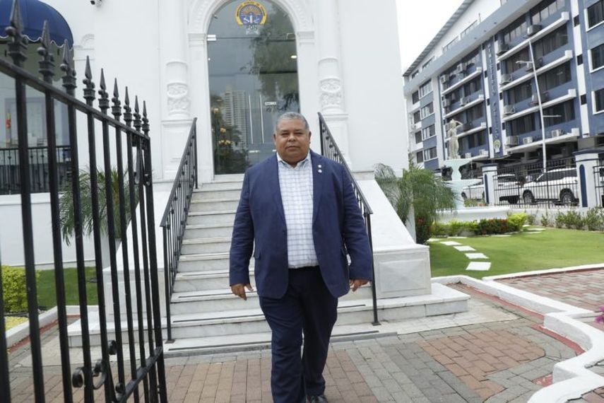 El Idaan denunció delitos de hurto agravado, delitos contra la seguridad colectiva y delitos contra el patrimonio económico. El Idaan denunció delitos de hurto agravado, delitos contra la seguridad colectiva y delitos contra el patrimonio económico.