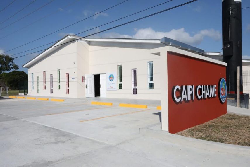 El presidente de la República, Laurentino Nito Cortizo, realizó hoy la Gira de Trabajo Comunitario (GTC) No. 156, la que inició con la entrega de un Centro de Atención Integral a la Primera Infancia (CAIPI) en Chame y 63 sementales a pequeños ganaderos de Panamá Oeste. El presidente de la República, Laurentino Nito Cortizo, realizó hoy la Gira de Trabajo Comunitario (GTC) No. 156, la que inició con la entrega de un Centro de Atención Integral a la Primera Infancia (CAIPI) en Chame y 63 sementales a pequeños ganaderos de Panamá Oeste.