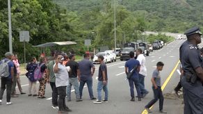 Durante la protesta, los transportistas señalaron que las calles hacia Llano Ñopo están destruidas y esto ha generado accidentes.