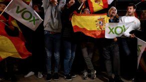 Pedro Sánchez gana y extrema derecha se dispara