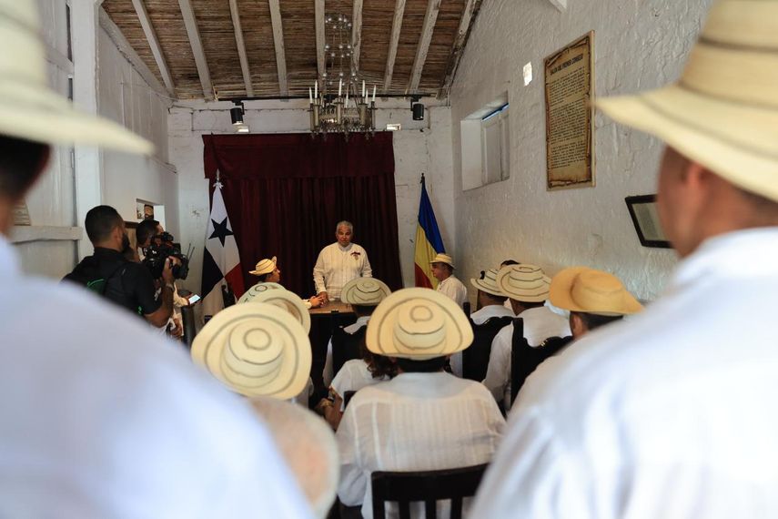 Mulino llama a los panameños a unirse para enfrentar retos del país