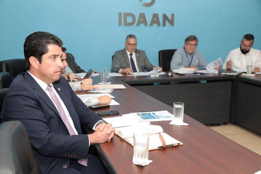 Gobierno pondrá en marcha en Azuero plan para optimizar red de agua potable