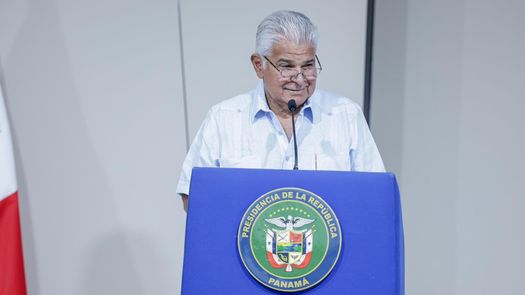 El presidente de la República, José Raúl Mulino, se trasladó este jueves hasta la provincia de Chiriquí, para entregar el nuevo hospital de Bugaba, una deuda con los residentes de esta zona productiva del país desde hace más de una década. Durante su tradicional conferencia de prensa de los jueves, el mandatario criticó la posición de sus detractores. El presidente de la República, José Raúl Mulino, se trasladó este jueves hasta la provincia de Chiriquí, para entregar el nuevo hospital de Bugaba, una deuda con los residentes de esta zona productiva del país desde hace más de una década. Durante su tradicional conferencia de prensa de los jueves, el mandatario criticó la posición de sus detractores.