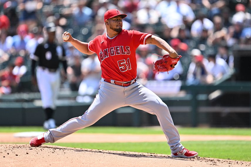 Panameño Jaime Barría doblega a los Medias Blancas en EEUU