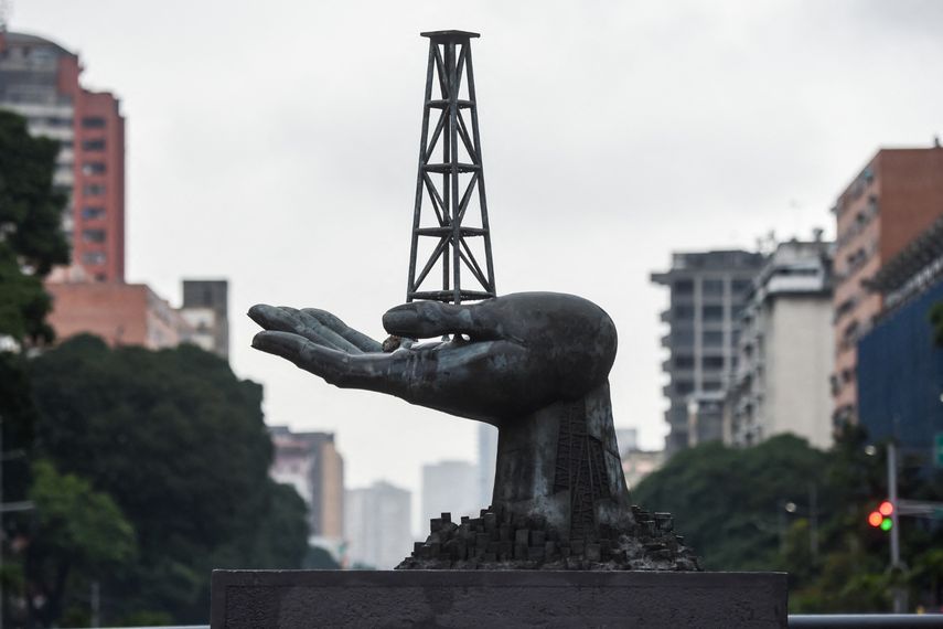 Venezuela: 21 detenidos por trama de corrupción en PDVSA