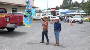 Las actividades del aniversario de Tierras Altas hay una feria de artesanías permanente hasta el 17 de septiembre y una gran cabalgata.