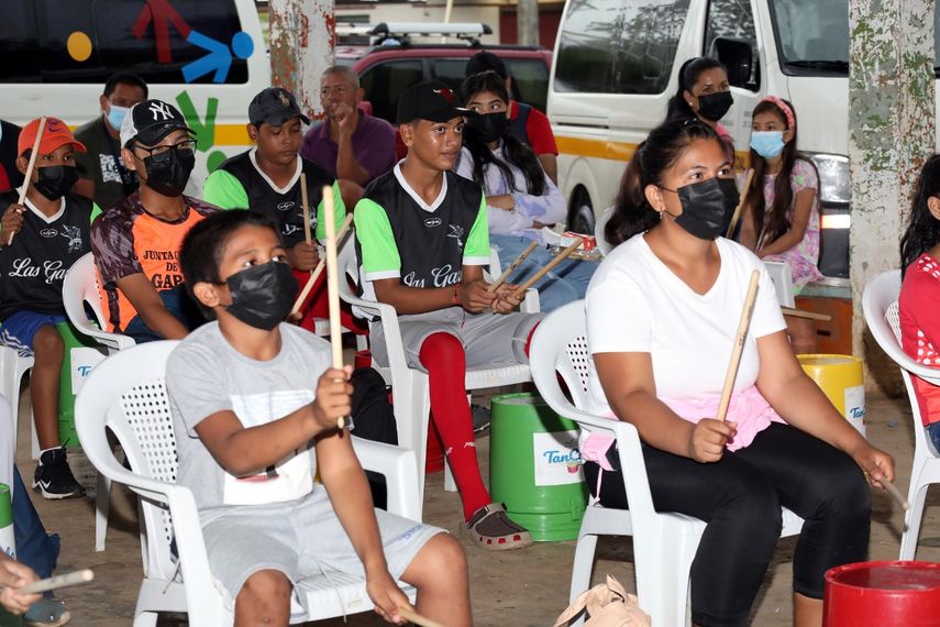 Mides forma a más de 400 jóvenes en temas de emprendimiento