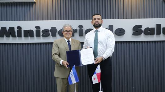Los ministerios de Salud de la República de Panamá y de la República de Honduras firmaron este miércoles un Memorándum de Entendimiento (MOU) que fortalece la cooperación bilateral y sienta las bases para el desarrollo de acciones conjuntas orientadas a mejorar la salud y calidad de vida de sus poblaciones.