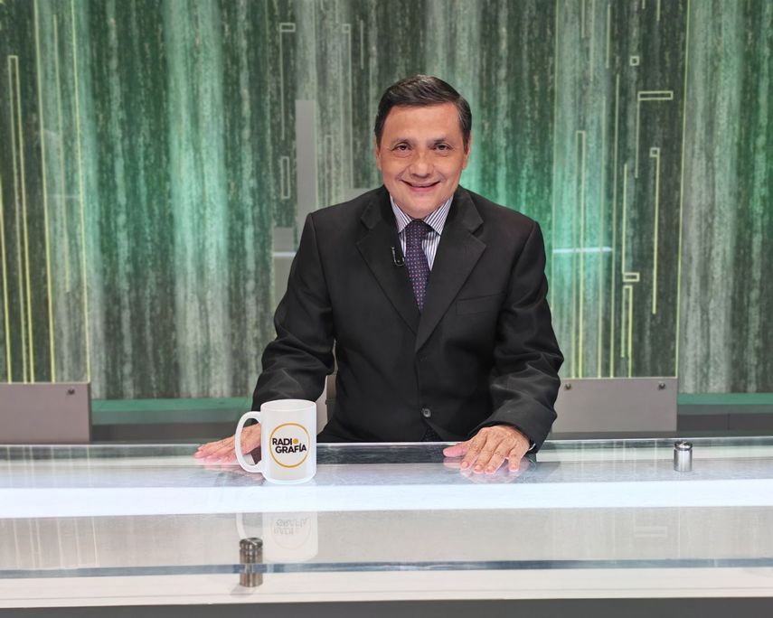 Manuel Cheng no descarta aspirar a la Presidencia de la Asamblea y cuestiona liderazgo de Vamos