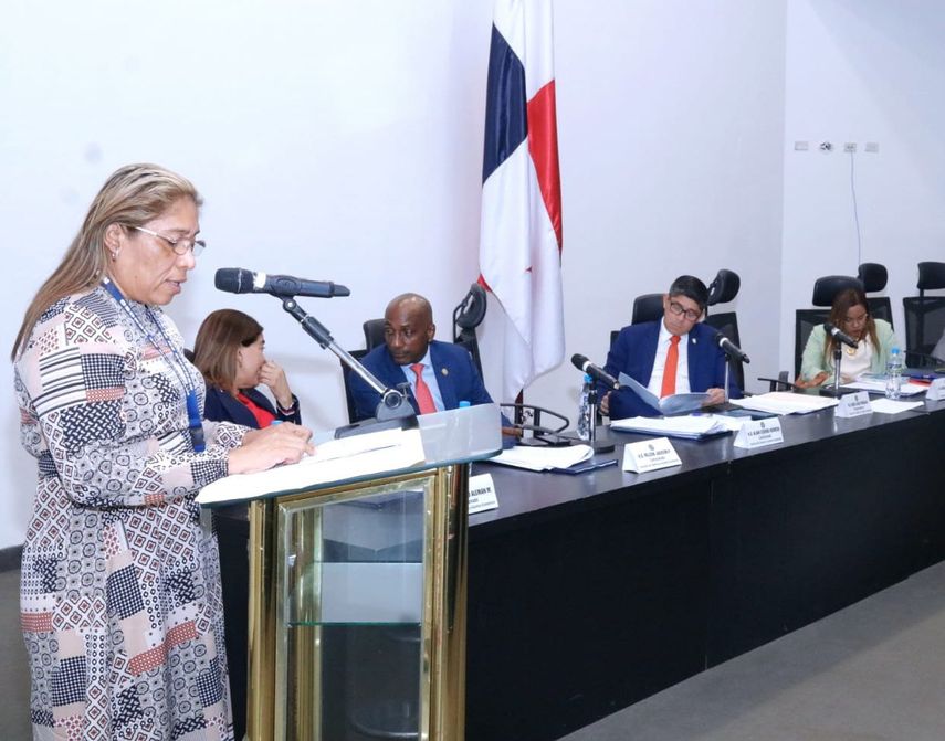 Comisión visitará comunidades impactadas por contrato minero