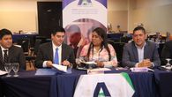 Firma del convenio entre Amupa y la empresa Decsa. Firma del convenio entre Amupa y la empresa Decsa.