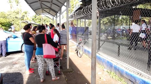 El director del plantel en David, Santos Camarena, aclaró que la agresión está siendo investigada por las autoridades correspondientes.