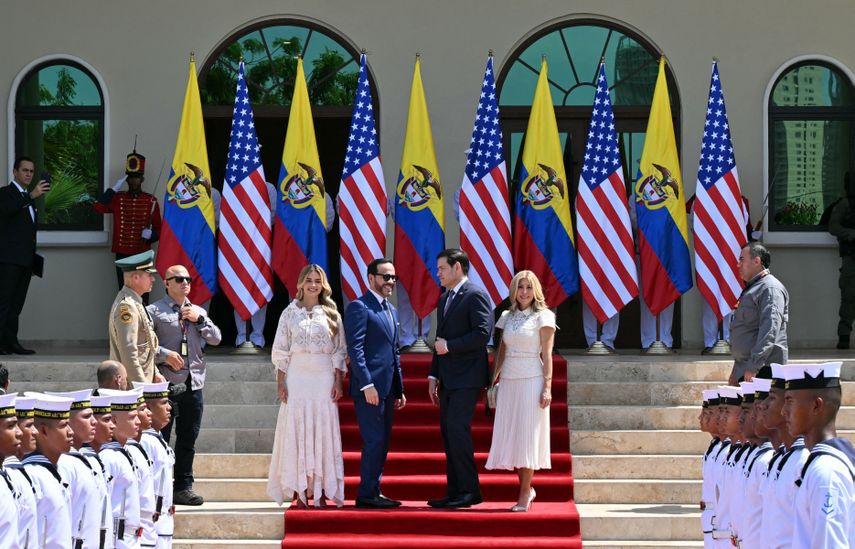 La presidencia de Colombia estrena sede en la criticada Casa Blanca del Caribe