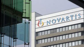 Grupo suizo Novartis ayudará a Pfizer BioNTech a producir su vacuna