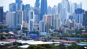 FMI proyecta crecimiento económico de Panamá del 4.5% pese al cierre de Cobre Panamá