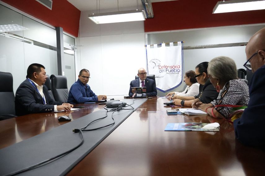 Defensoría reactivará campaña de concientización contra la mala praxis médica