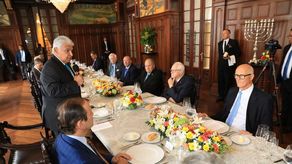 Mulino se reunió con asesores del Canal de Panamá para evaluar proyectos futuros