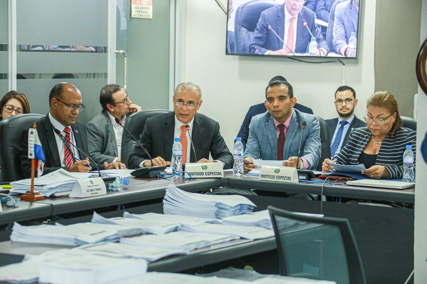 Asamblea aprueba traslado de partida al Mides para pagos de transferencias monetarias. Asamblea aprueba traslado de partida al Mides para pagos de transferencias monetarias.
