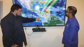 Brindan atención médica a afectados por inundaciones en Los Santos