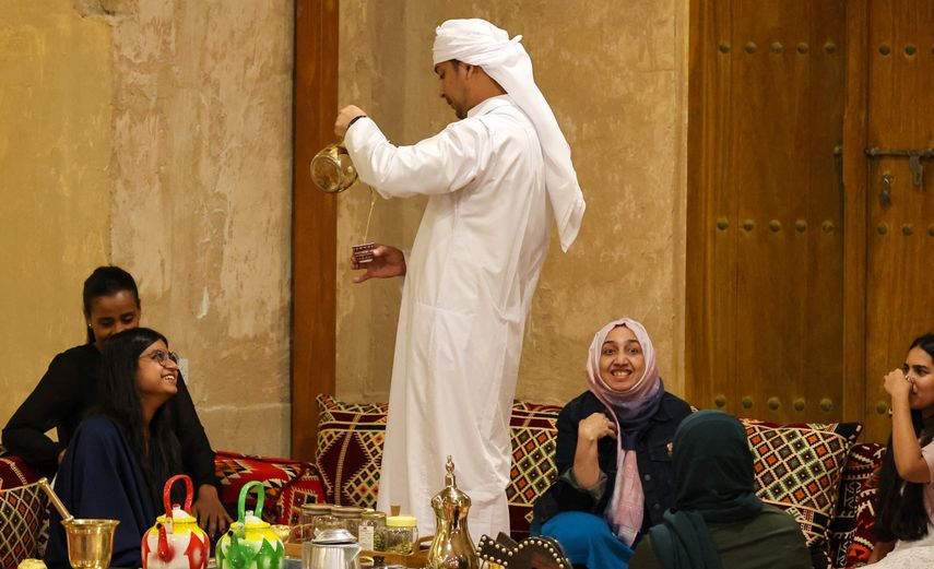 En Catar, el café árabe es un símbolo de hospitalidad