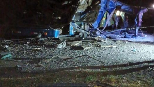 Autobús con migrantes cae por precipicio en Gualaca y deja al menos 33 fallecidos