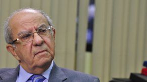 Gustavo G. De Paredes no sabe si correrá para un sexto periodo en la UP