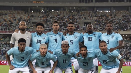 La Selección de Panamá empató 1-1 ante Selección de Sudáfrica en el primero de los dos partidos amistosos correspondientes a la Fecha FIFA, en un duelo que dejó buenas sensaciones para el conjunto canalero. La Selección de Panamá empató 1-1 ante Selección de Sudáfrica en el primero de los dos partidos amistosos correspondientes a la Fecha FIFA, en un duelo que dejó buenas sensaciones para el conjunto canalero.