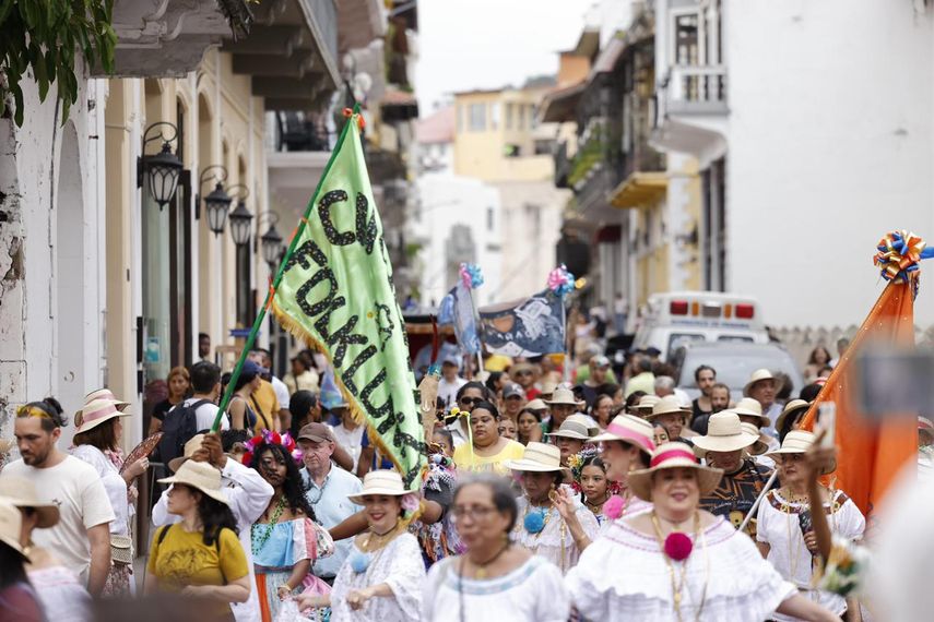 Casco Peatonal sigue llevando cultura a miles de visitantes en Panamá Casco Peatonal sigue llevando cultura a miles de visitantes en Panamá