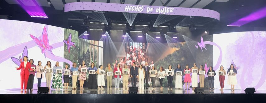 Mujeres en el Canal de Panamá, símbolo de desarrollo, equidad y excelencia